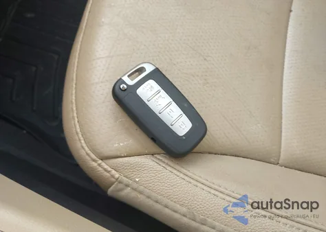 2013 Hyundai Sonata Limited z USA, uszkodzony, nr VIN 5NPEC4AC7DH674782